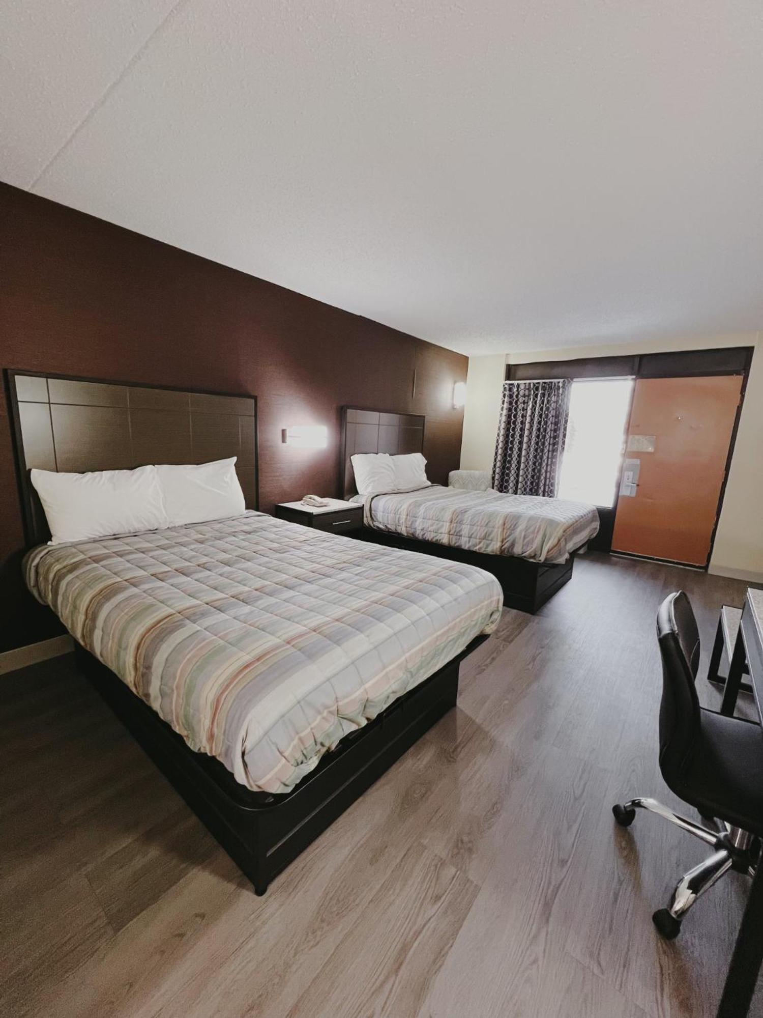 Travel Inn New Castle Airport Buitenkant foto