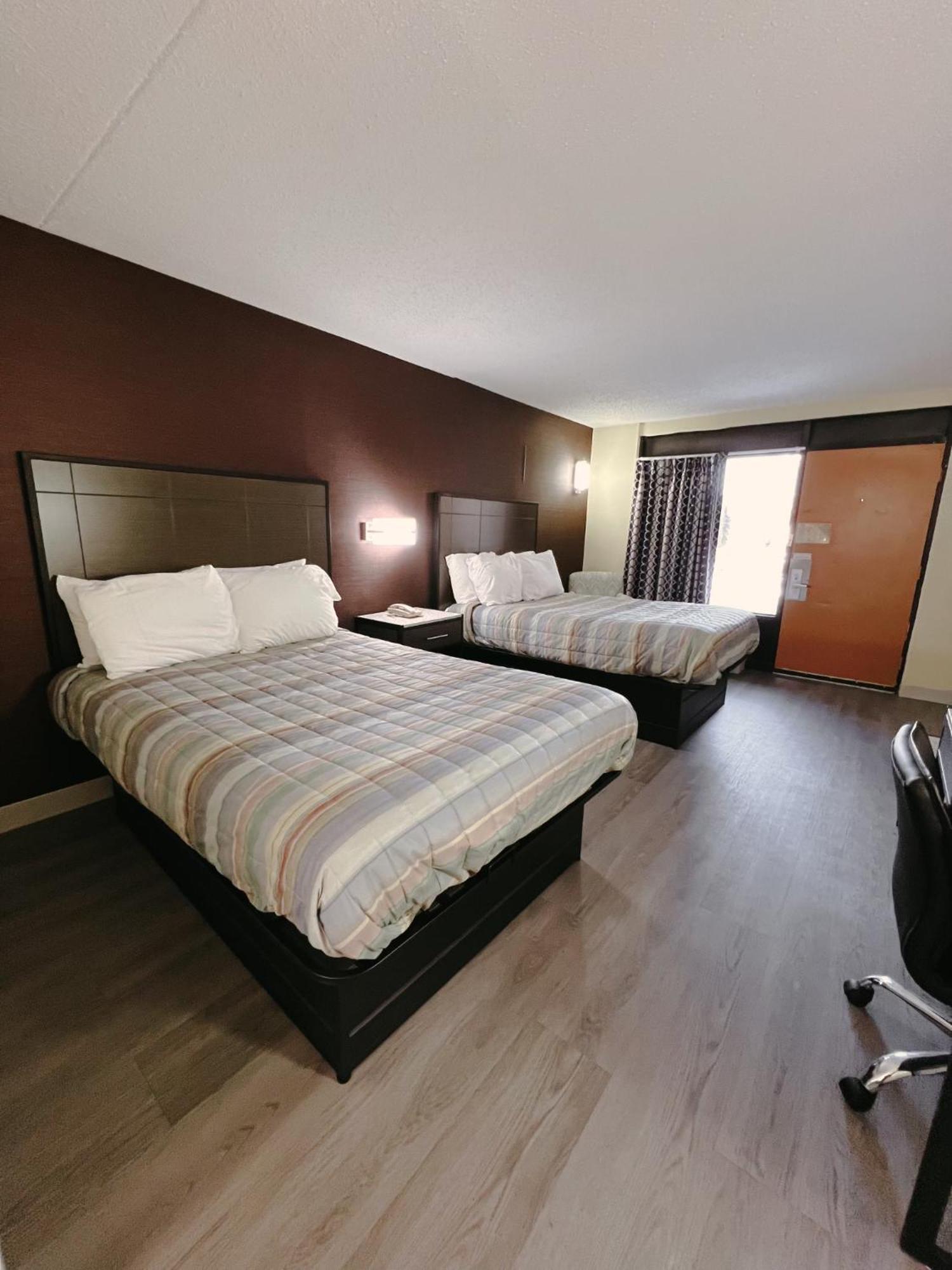 Travel Inn New Castle Airport Buitenkant foto