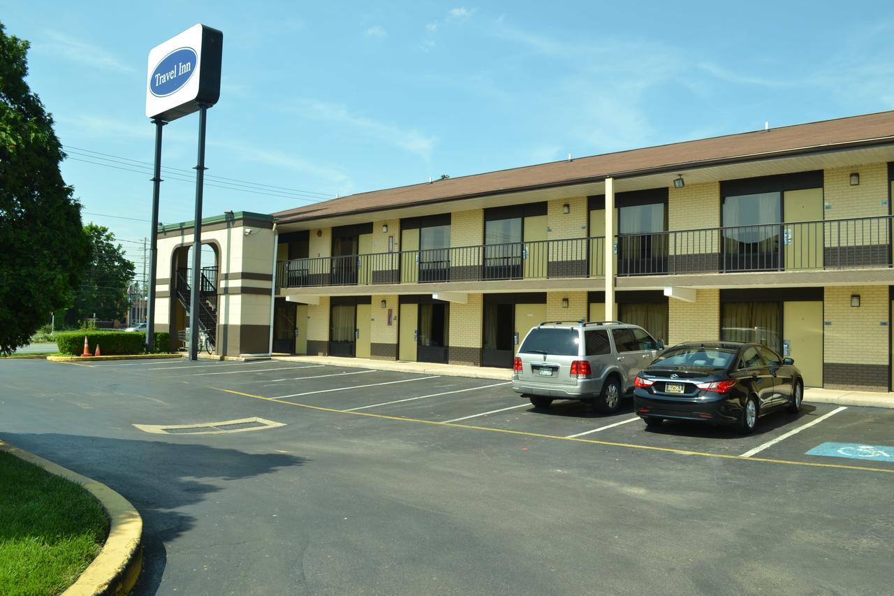 Travel Inn New Castle Airport Buitenkant foto